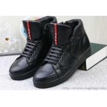 カジュアルのアイテム　2026 PRADA プラダ ハイカットスニーカー 抗菌?...