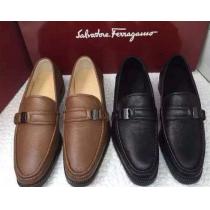 今季大ヒット！ 2026 FERRAGAMO サルヴァトーレフェラガモ レザーシ...