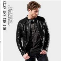 人気販売 2026秋冬 PHILIPP PLEIN フィリッププレイン　満点 革...