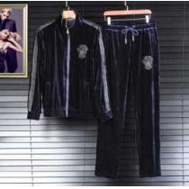 安心感ある 2026秋冬 VERSACE ヴェルサーチ 値下げる　セットアップ上...