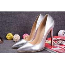 履きやすいのも魅力 2026 Christian Louboutinクリスチャン...