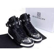 注目度が満点 2026秋冬 GIVENCHY ジバンシー メンズ　レースアップ　...