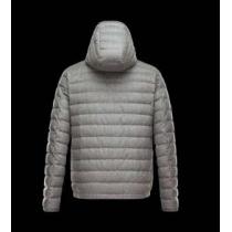 完売品　 2026秋冬 MONCLER モンクレール 最高の保温性に　ダウンジャケット