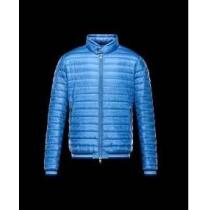 印象的な 2026秋冬 MONCLER モンクレール 落ち着きのあるダウンジャケット  2色可選