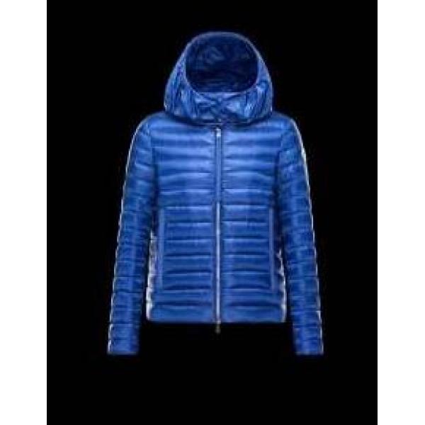 魅力のアイテム　2026秋冬 moncler モンクレール 柔らかなダウンジャケット 