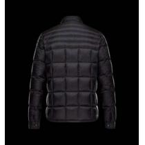 今季活躍 2026秋冬 moncler モンクレール　耐久性や実用性のある ダウンジャケット 