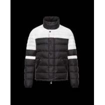 保温性のある 2026秋冬 MONCLER モンクレール 個性的なダウンジャケット 