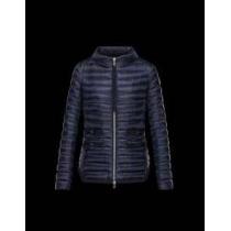 高級感のある　 2026秋冬 moncler モンクレール独特な手触り ダウンジャケット 