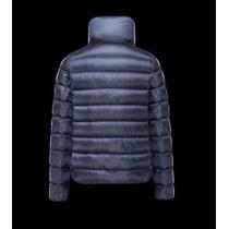 大人な印象 2026秋冬 moncler モンクレール 長く愛用できる　ダウンジャケット