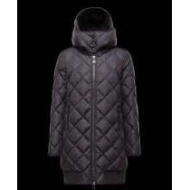 上品な装いで華やかさ　 2026秋冬 moncler モンクレール 相性抜群　ダ...