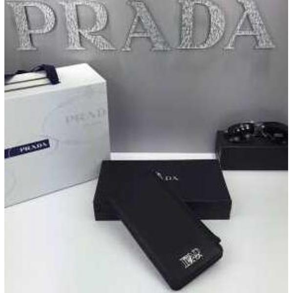 存在感のあるアイテム　秋冬 prada プラダ 快適な着心地　カードケース シンプル 2色可選