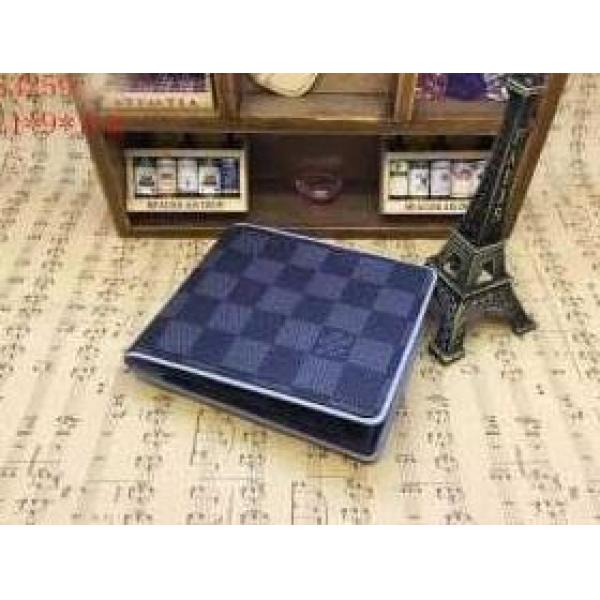 プレゼントに　秋冬 louis vuitton ルイ ヴィトン 魅力的な短財布 3色可選