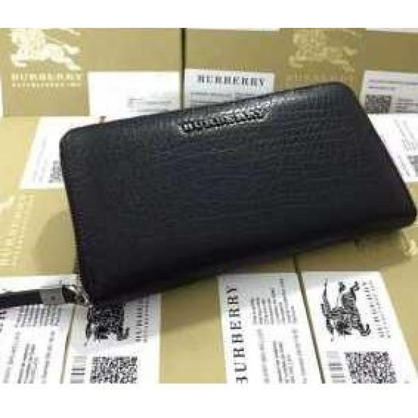 上品で幅広い　 burberry バーバリー 使い勝手も良いアイテム　 ビジネスケース 財布