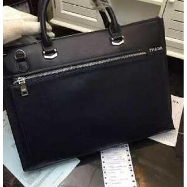 耐久性や機能性に prada プラダ 使い勝手がよく　ショルダー掛け 3色可選