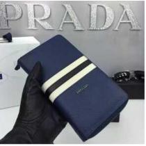 満点のアイレム　秋冬 PRADA プラダ 便利性に溢れるビジネスケース 3色可選 
