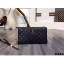 注目　秋冬 louis vuitton ルイ ヴィトン 収納もたっぷりあるビジネスケース 