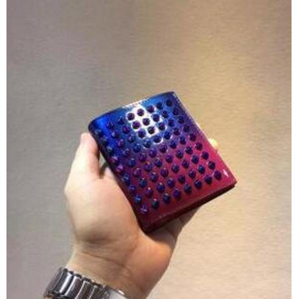 プレゼントに クリスチャン ルブタン  新アイテム ウォレット 財布.