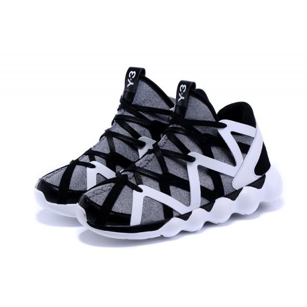 大人キレイに仕立てる  2026 Y-3（ワイ－スリー）【KYUJO HIGH】ミッドハイトインナーソックス”ステートメントアウトソールス ニーカー☆CORE BLACK/FTWR WHITE/CORE BLACK