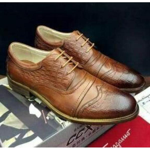 完売品　2026春夏 ferragamo サルヴァトーレフェラガモ クッション性がありレザーシューズ靴.