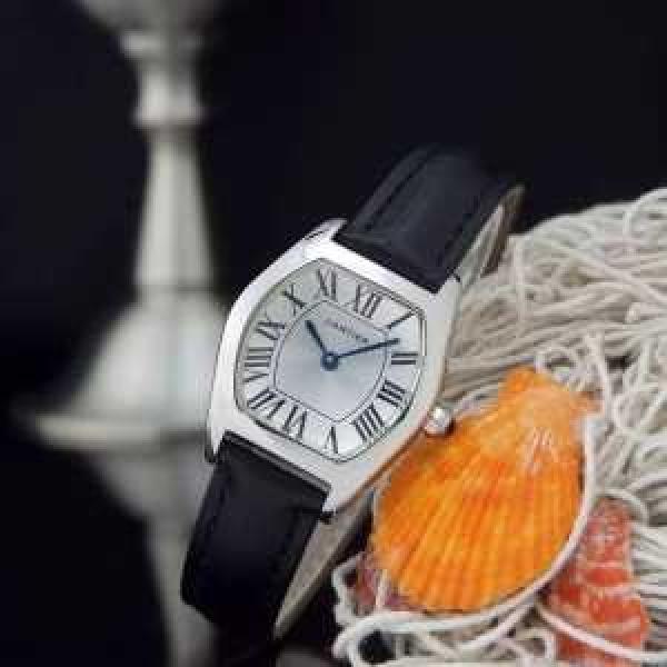 お洒落に魅せる  2026 CARTIER カルティエ 女性用腕時計 2色可選