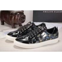 魅力的 2026 フィリッププレイン PHILIPP PLEIN フラットシュー...