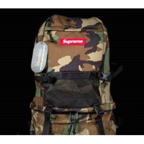 完売品　Supreme 15FW Contour Backpack 　コンツアー バックパック 個性的なデザイン　ウッドランドカモ.