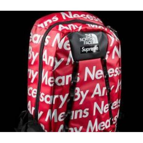 お買い得　Supreme  シュプリーム ベースキャンプクリンプ　定番のスタイル　バックパック.