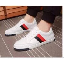 美脚効果抜群  2026春夏 louis vuitton ルイ ヴィトン 大人っぽい雰囲気 ランニングシューズ.