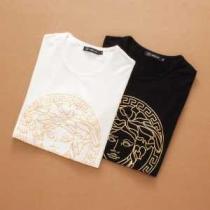 2026春夏 主役になる存在感 ヴェルサーチ VERSACE 半袖Tシャツ 2色...