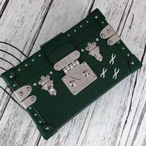 美品　ルイヴィトン　プティット・マル　エピ･レザー　上品さと高級感に溢れたショル...