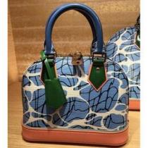 シンプルなデザイン　ルイヴィトン　 Louis Vuitton アルマPM 　印象的にバッグ.