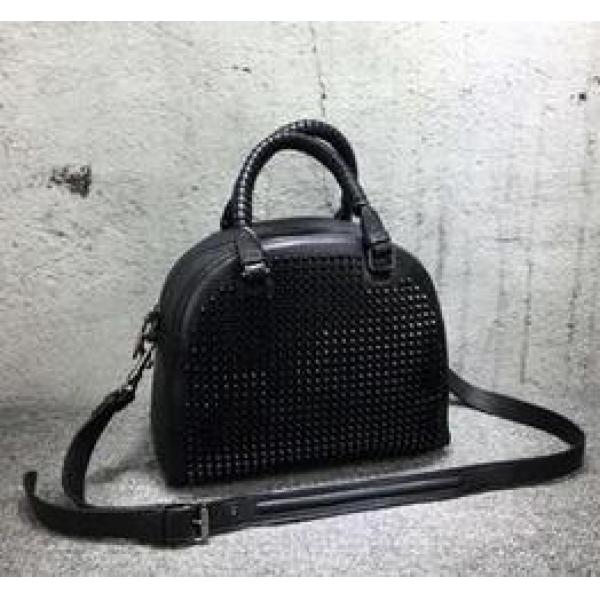 超人気 Christian Louboutin クリスチャン ルブタンスーパーコピー PANETTONE 素敵なブラックス