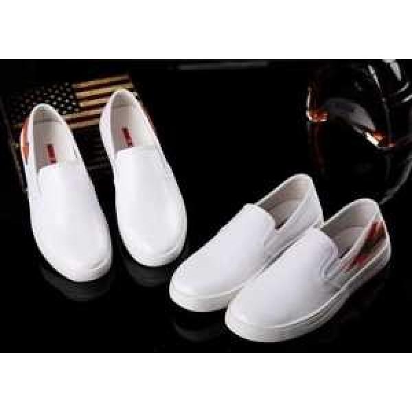 希少 2026 プラダ PRADA スニーカー 2色可選