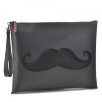 大人気アイテム　スタッズクラッチ　ルブタンコピー　Peter Pouch 上質な...