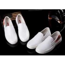 希少 2026 プラダ PRADA スニーカー 2色可選