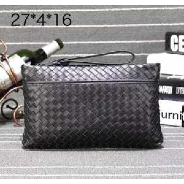 落ち着いた感覚 2026 ボッテガ ヴェネタ BOTTEGA VENETA ポーチ 8001