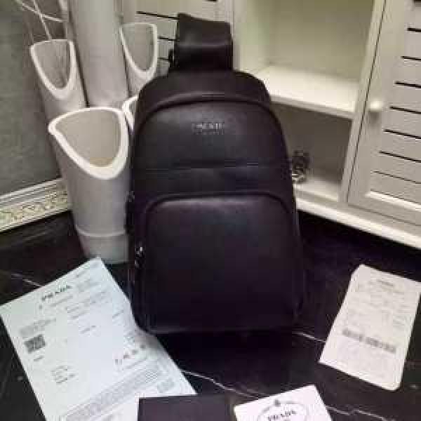 【激安】 2026 プラダ PRADA 斜め掛けバッグ 107