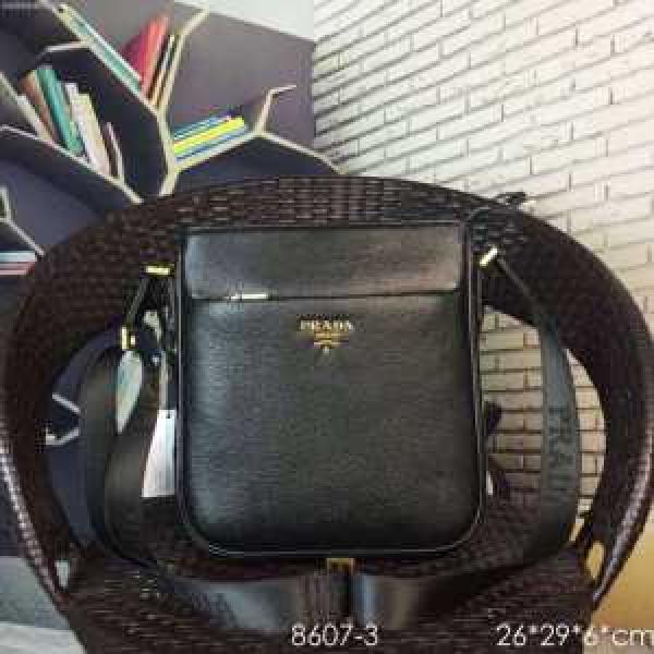 2026 耐久性に優れ  プラダ PRADA ショルダーバッグ 8607-3
