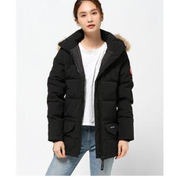 大人の着用に耐えるCANADA GOOSE/カナダグース 　スタイリッシュな雰囲気ダウンジャケット.