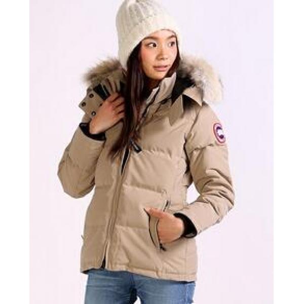 大人な上品さを演出するCANADA GOOSE/カナダグース 通販　着心地抜群のダウンジャケット  .