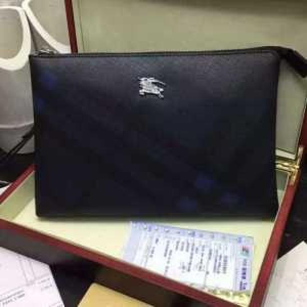 2026 格安！ バーバリーBURBERRY  ポーチ 8103