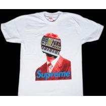 大胆不敵なアイテムシュプリーム　Supreme 15SS Synhead Tee...