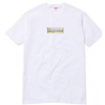 上品な印象を与えるシュプリーム　新作のブリングロゴTシャツ　ホワイト. 