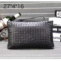 落ち着いた感覚 2026 ボッテガ ヴェネタ BOTTEGA VENETA ポーチ 8001