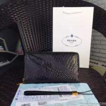 存在感のある  2026 プラダ PRADA 財布 1056