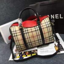 2026 ムダな装飾を排したデザイン  バーバリー BURBERRY 手持ち&ショルダー掛け 3色可選 93529
