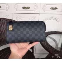 大特価 2026  ルイ ヴィトンLOUIS VUITTON ポーチ 2色可選 ...