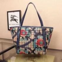 ～希少  2026 バーバリーBURBERRY  ショルダーバッグ 3色可選 9...