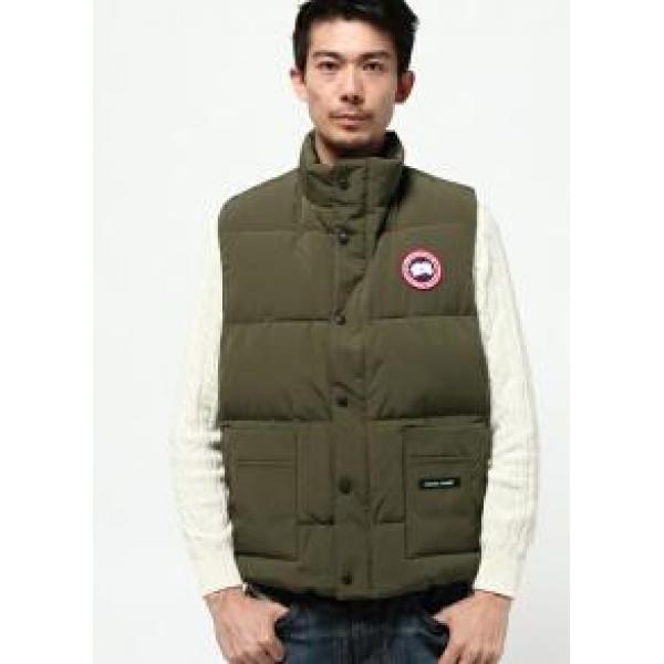 人気販売　カナダグース コピー 激安　格好良いダウンジャケット.