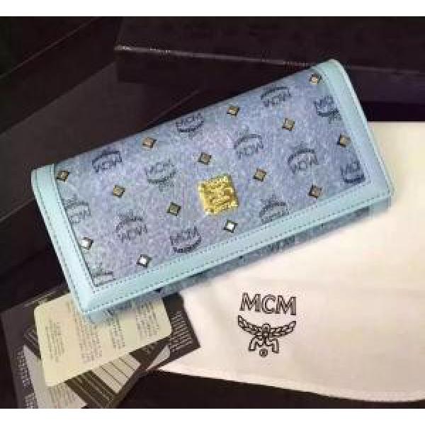 便利なエムシーエム コピー ファッション 人気  レディース財布